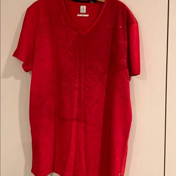 🎉1 hr sale🎉Men’s Calvin Klein top - Picture 5 of 8
